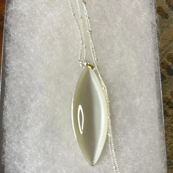 Neckless - Picture 5 of 5